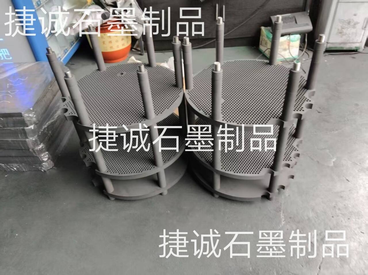 硬質(zhì)合金石墨盤，石墨盤，刀具燒結(jié)石墨盤，石墨盤加工，銅管燒結(jié)石墨盤，燒結(jié)石墨盤，石墨盤加工廠，石墨盤生產(chǎn)廠家